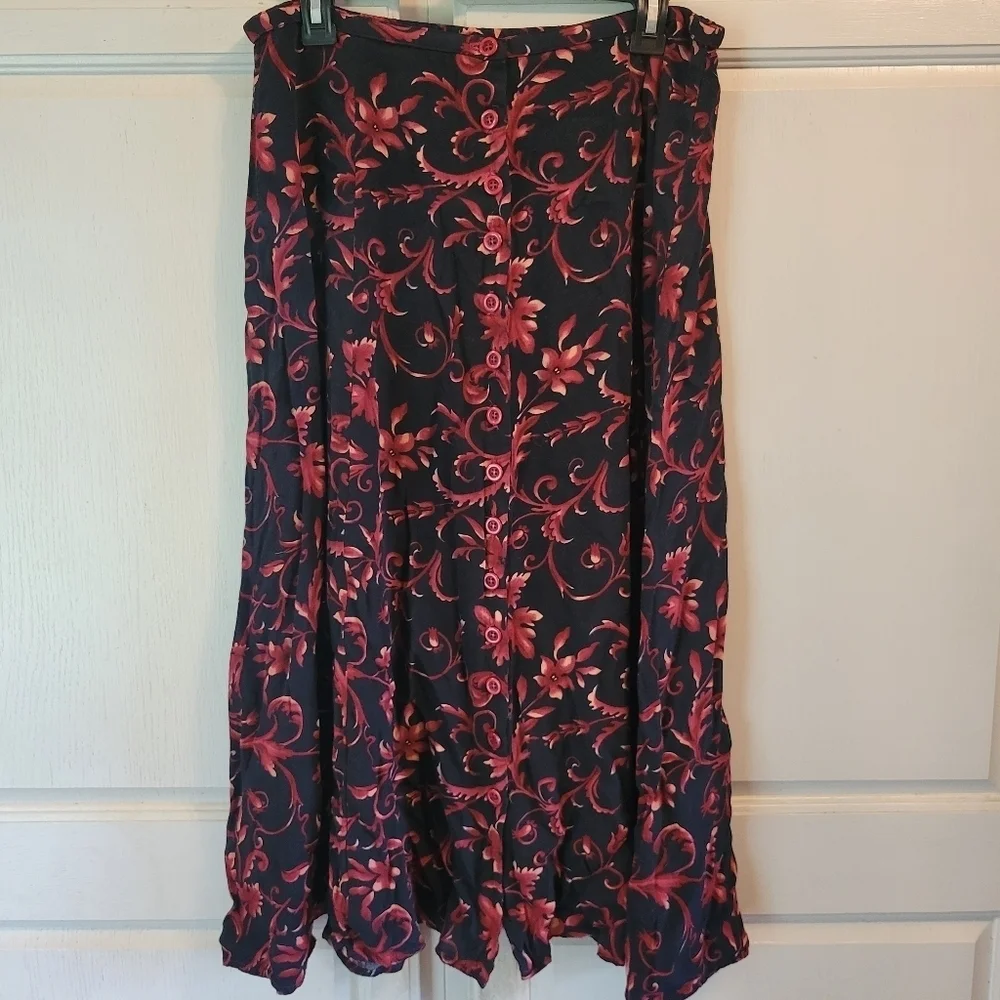 Melrose Collectibles Button Down Front Red Black Floral Pattern Midi Maxi Skirt